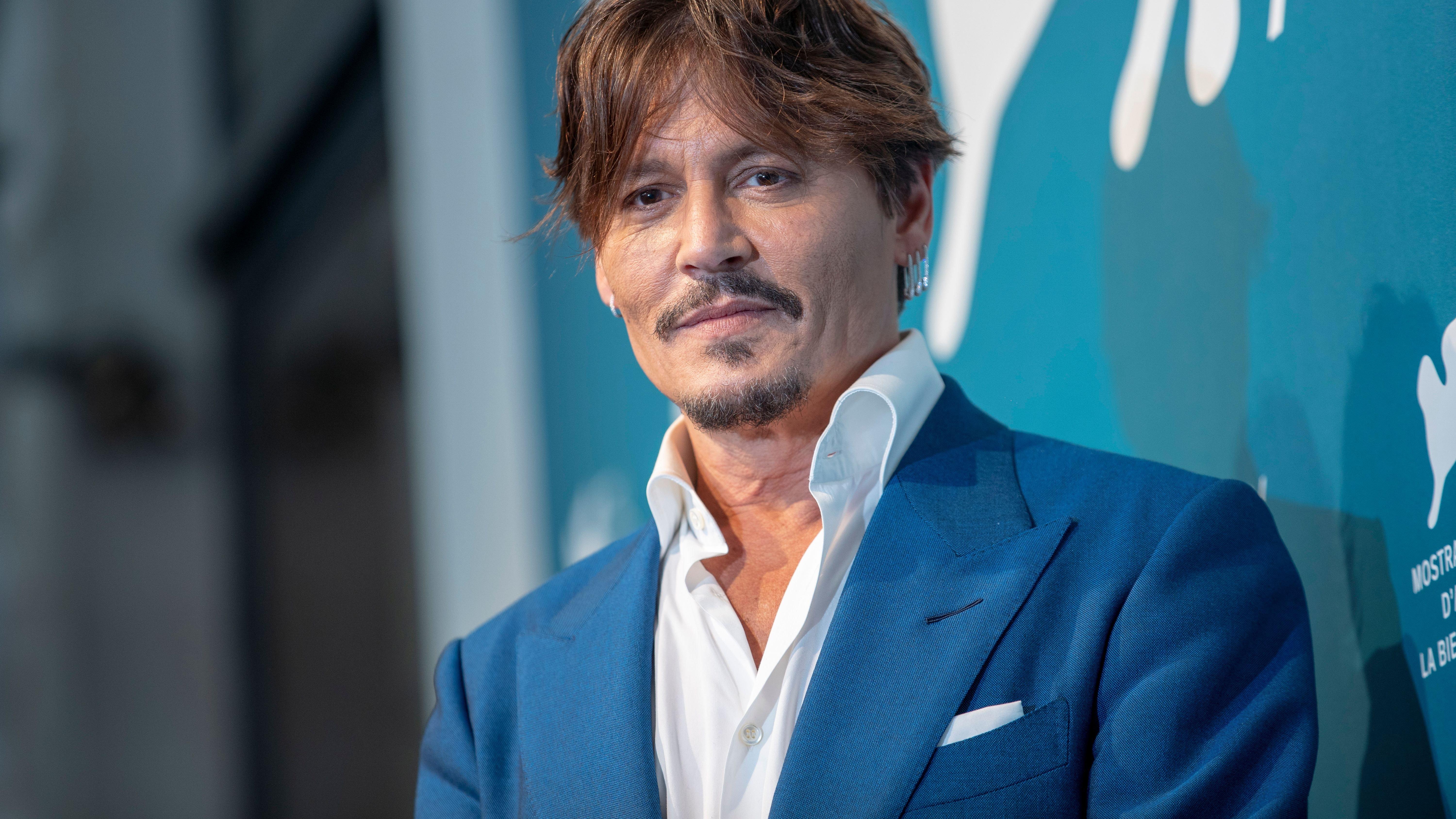Johnny Depp in blue suit