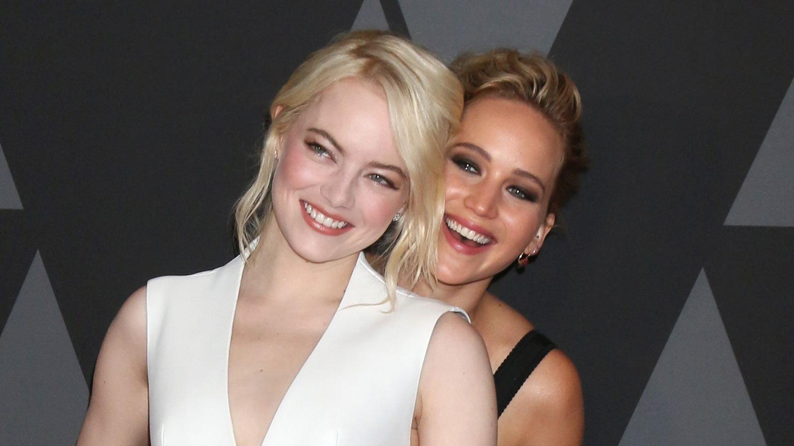 Emma Stone and Jennifer Lawrence posing together