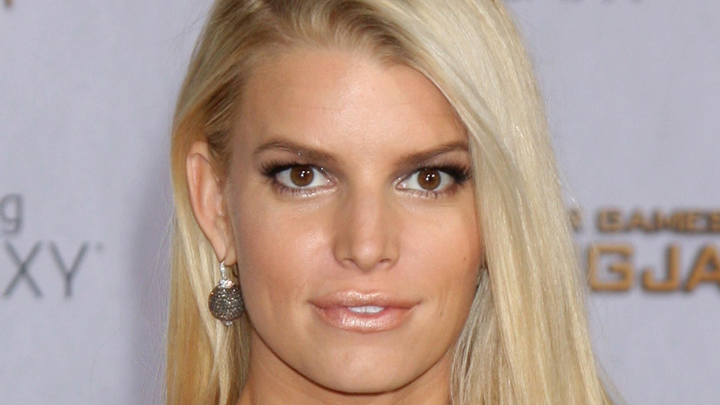 Is Jessica Simpson Sick? Pottery Barn Video Sparks Health Concerns