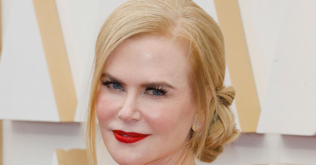 Nicole Kidman Stuns In Braless Armani Dress