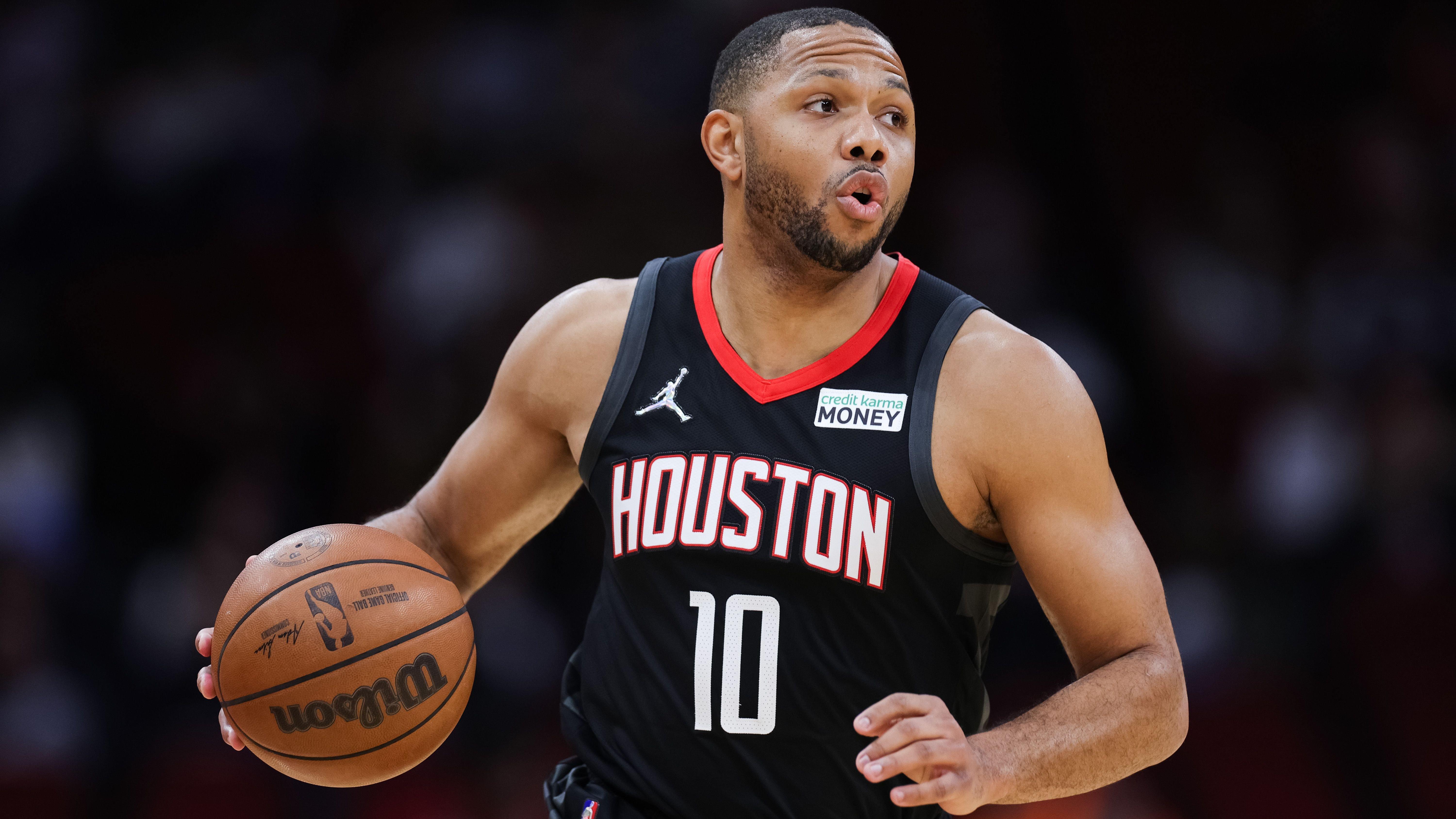Eric Gordon making plays for the Rockets